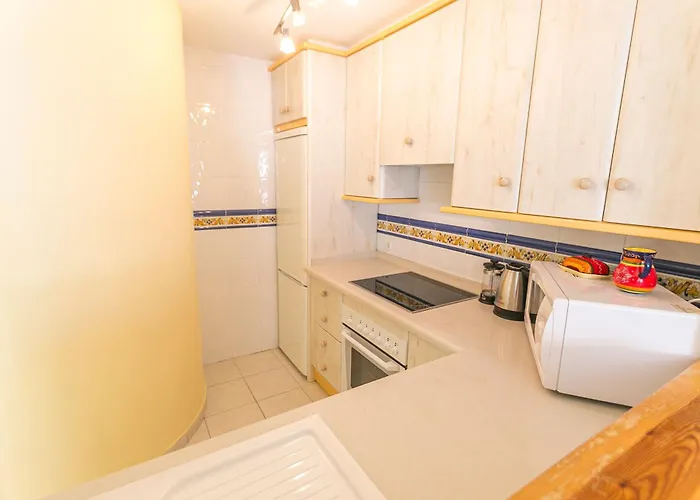 Canovas - Plaza Del Olvido